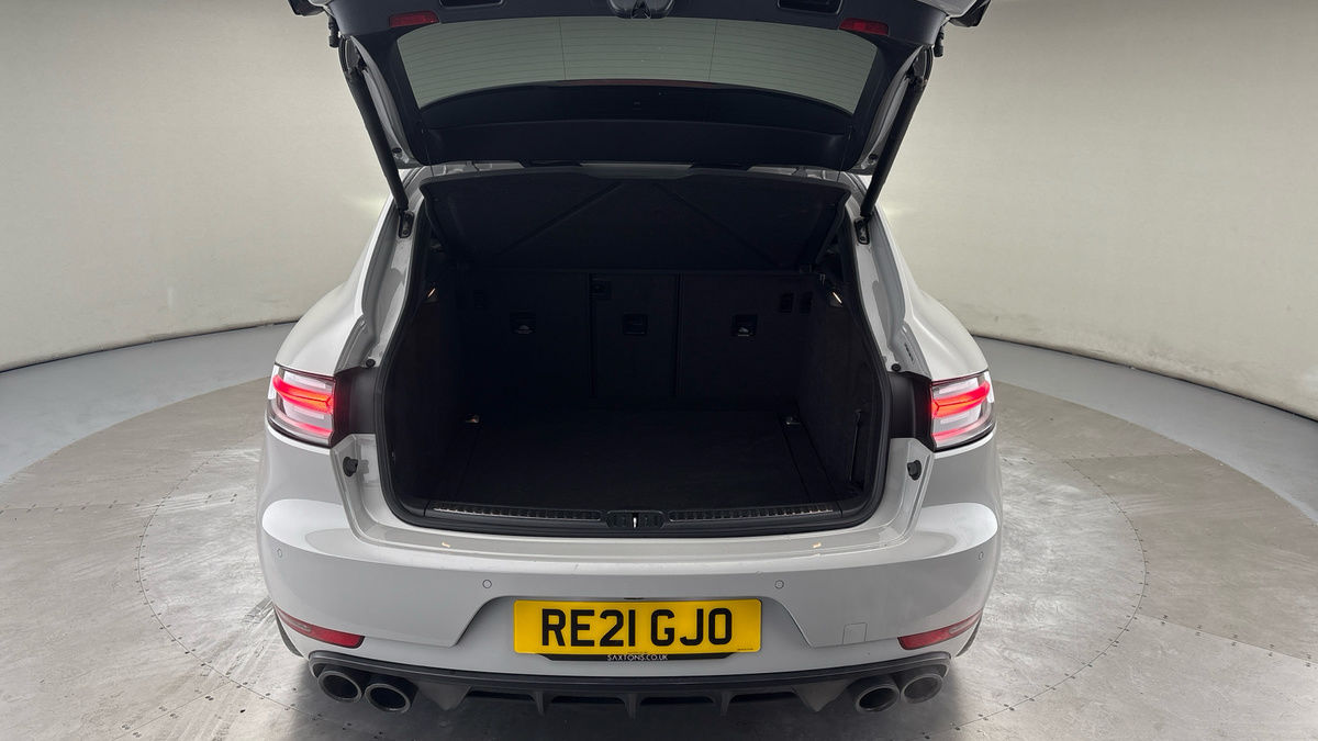 Used Porsche Macan 2021 for sale - 76368755: Photo 11