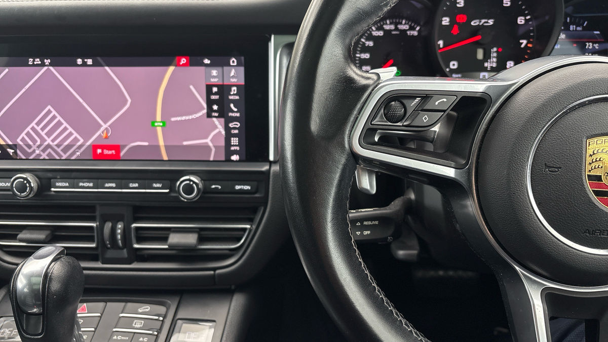 Used Porsche Macan 2021 for sale - 76368755: Photo 13