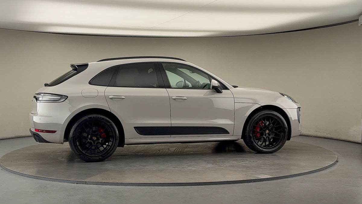 Used Porsche Macan 2021 for sale - 76368755: Photo 41