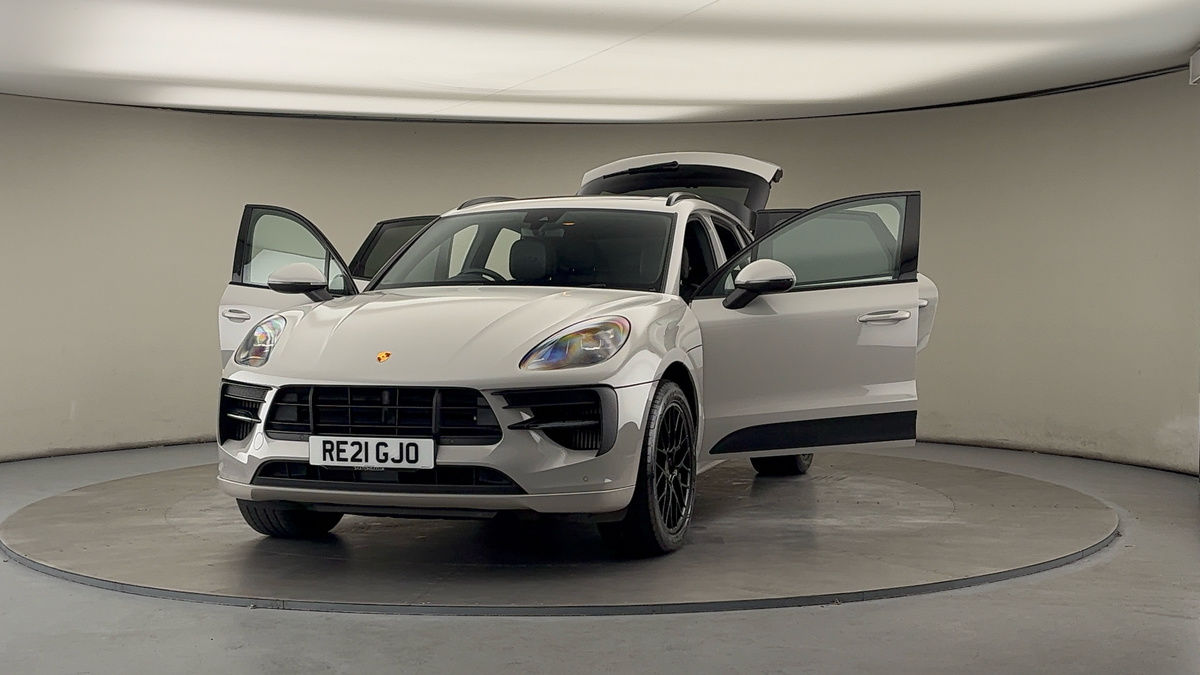 Used Porsche Macan 2021 for sale - 76368755: Photo 54