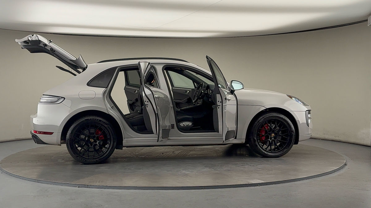 Used Porsche Macan 2021 for sale - 76368755: Photo 60