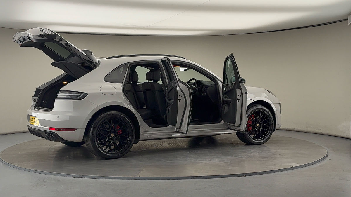 Used Porsche Macan 2021 for sale - 76368755: Photo 61