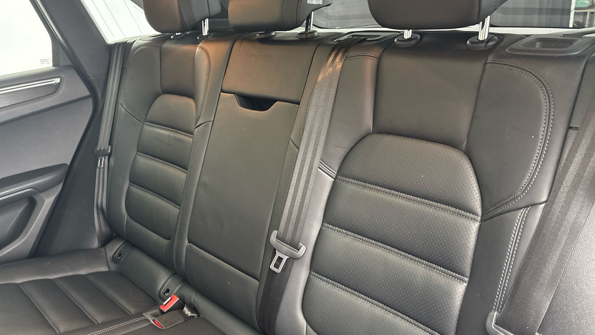 Used Porsche Macan 2021 for sale - 76368755: Photo 8