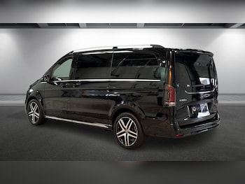Used Mercedes-Benz V-Class 2024 for sale - 75667013: Photo