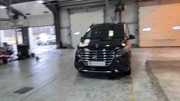 Used Mercedes-Benz V-Class 2024 for sale - 75667013: Photo 35