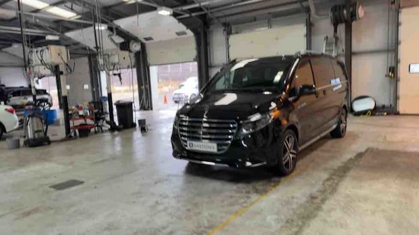 Used Mercedes-Benz V-Class 2024 for sale - 75667013: Photo 47