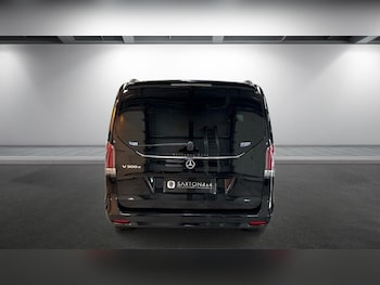 Used Mercedes-Benz V-Class 2024 for sale - 75667013: Photo