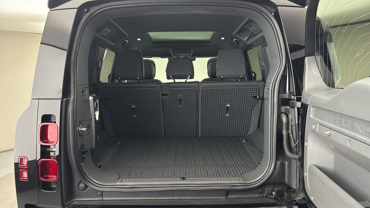 Used Land Rover Defender 2023 for sale - 78213263: Photo 11