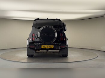 Used Land Rover Defender 2023 for sale - 78213263: Photo