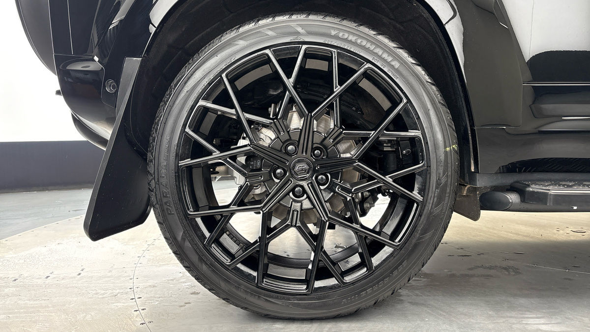 Used Land Rover Defender 110 2025 for sale - 76455036: Photo 10