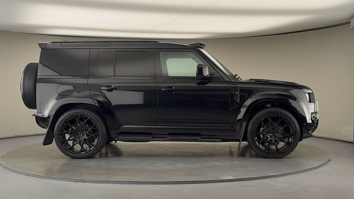 Used Land Rover Defender 110 2025 for sale - 76455036: Photo 16