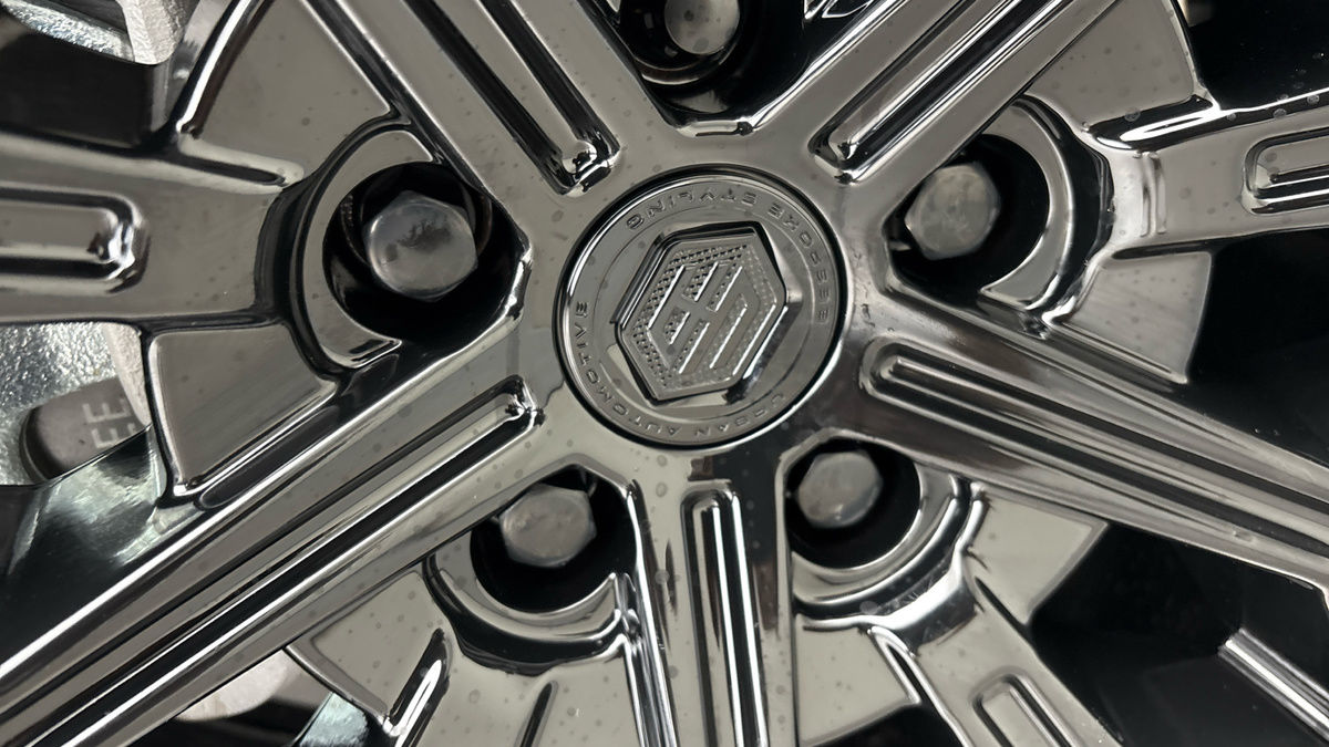 Used Land Rover Defender 110 2025 for sale - 76455036: Photo 27