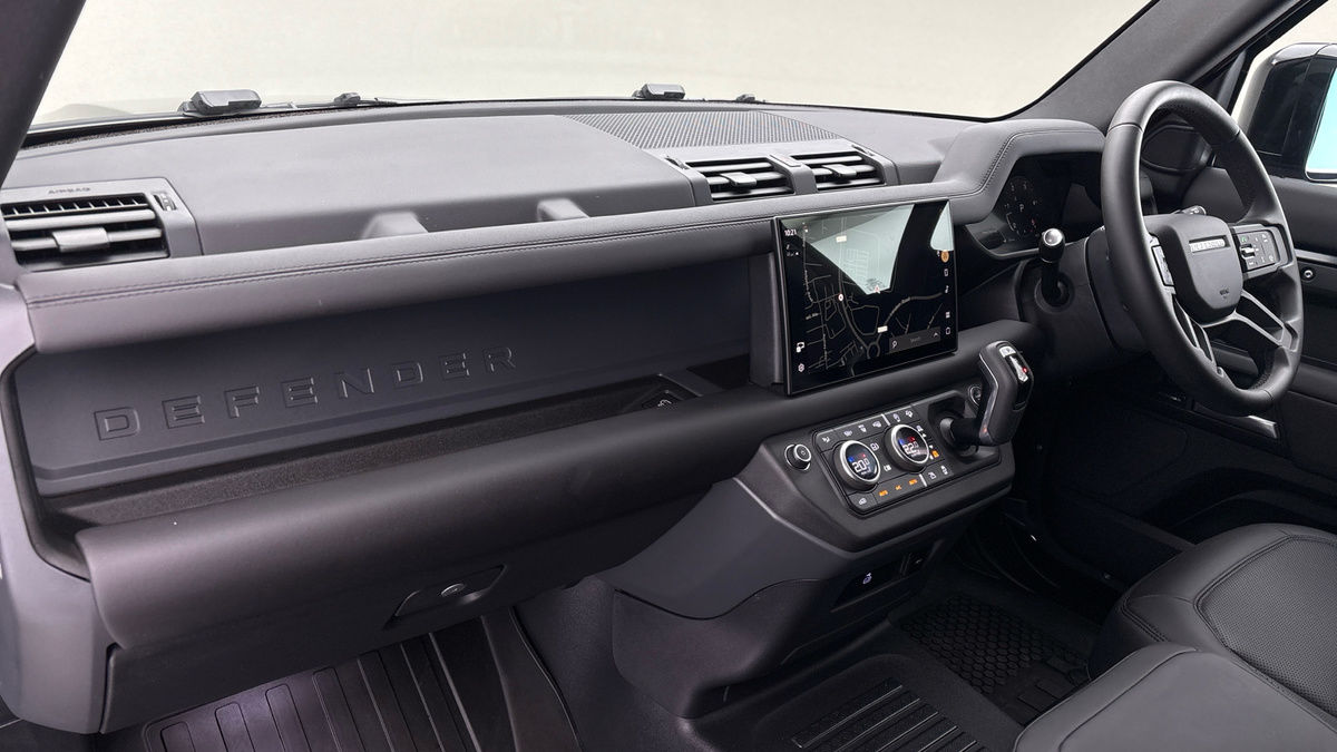 Used Land Rover Defender 110 2025 for sale - 76455036: Photo 28