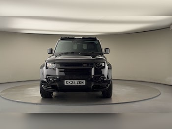 Used Land Rover Defender 110 2025 for sale - 76455036: Photo