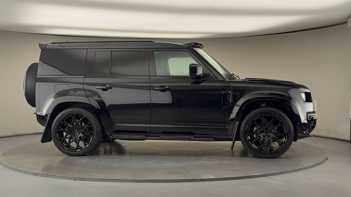 Used Land Rover Defender 110 2025 for sale - 76455036: Photo 42