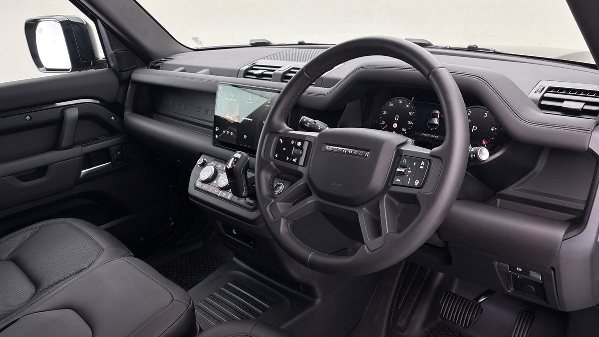 Used Land Rover Defender 110 2025 for sale - 76455036: Photo 5