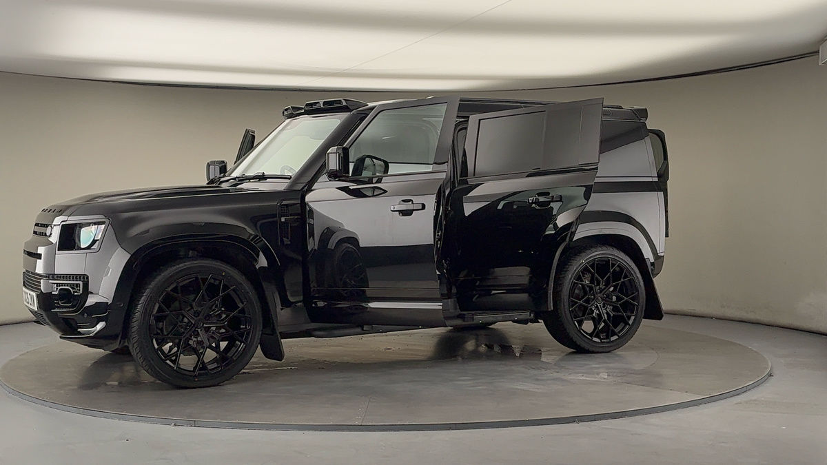 Used Land Rover Defender 110 2025 for sale - 76455036: Photo 54