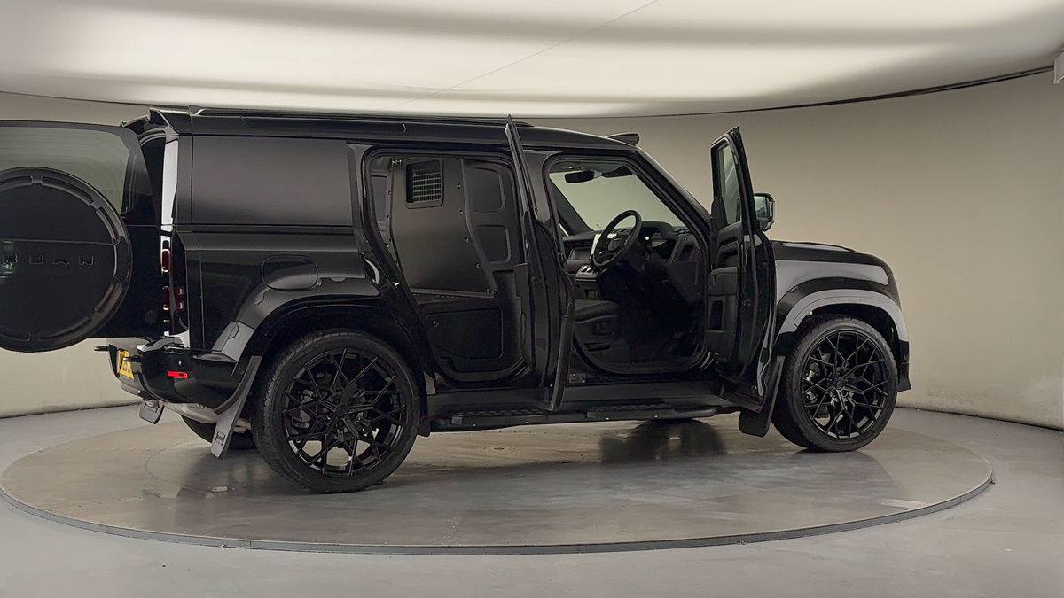 Used Land Rover Defender 110 2025 for sale - 76455036: Photo 63