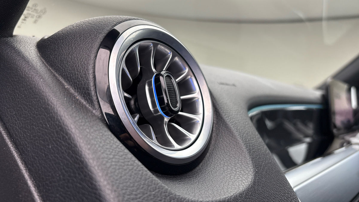 Used Mercedes-Benz GLB 2025 for sale - 76357251: Photo 6