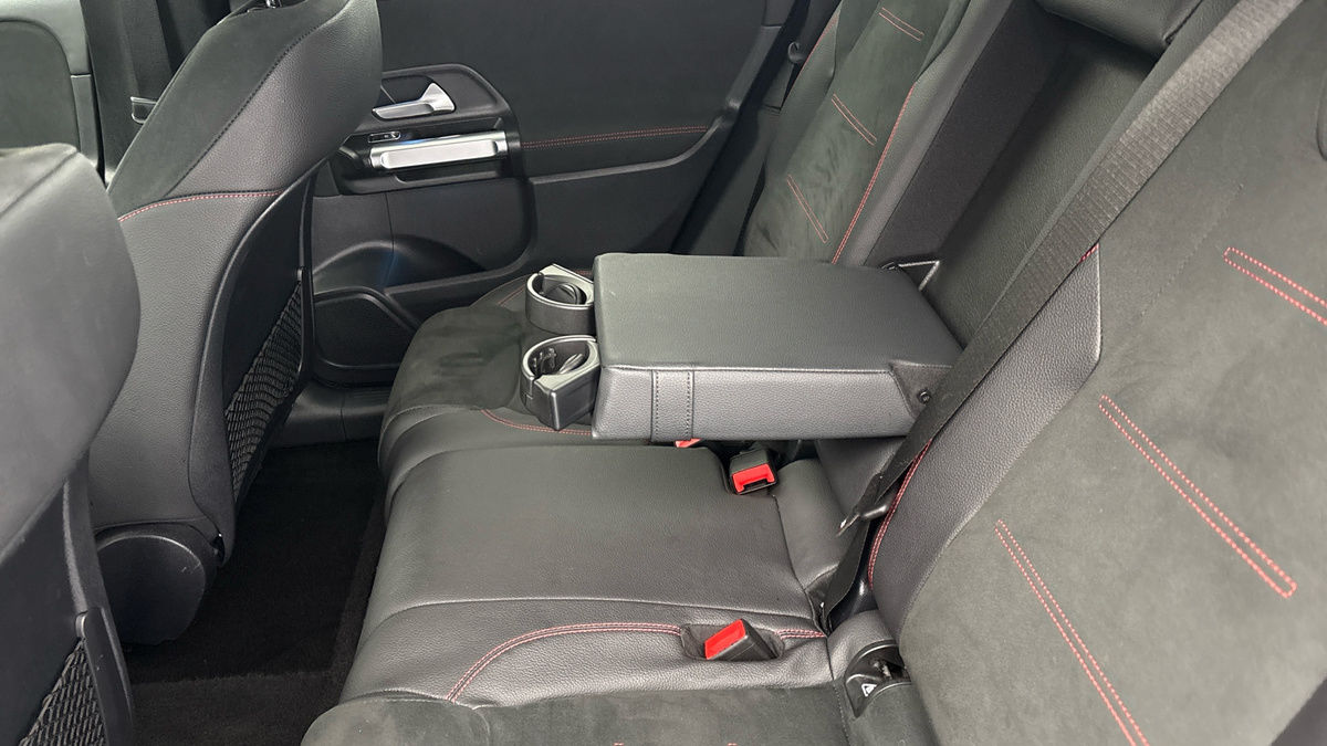 Used Mercedes-Benz GLB 2025 for sale - 76357251: Photo 9