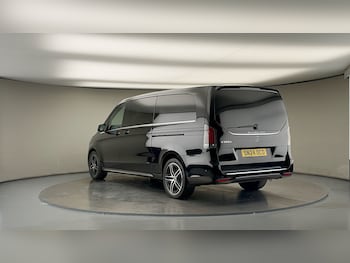 Used Mercedes-Benz V-Class 2024 for sale - 75897756: Photo