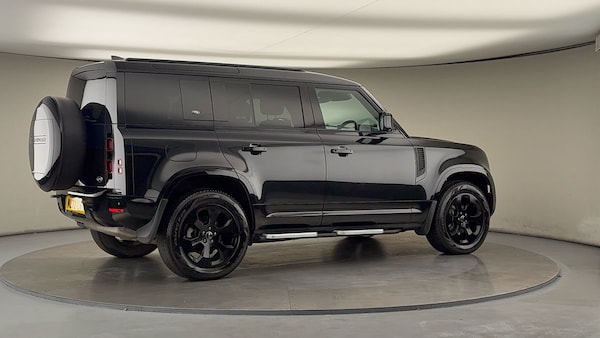 Used Land Rover Defender 110 2022 for sale - 76081576: Photo 38