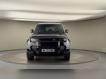 Used Land Rover Defender 110 2022 for sale - 76081576: Photo