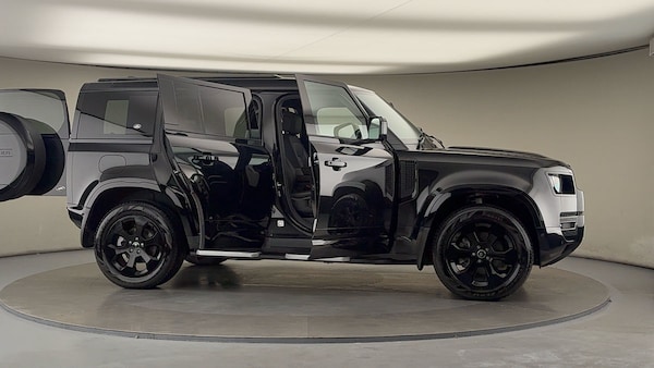 Used Land Rover Defender 110 2022 for sale - 76081576: Photo 55