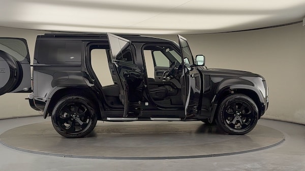Used Land Rover Defender 110 2022 for sale - 76081576: Photo 56