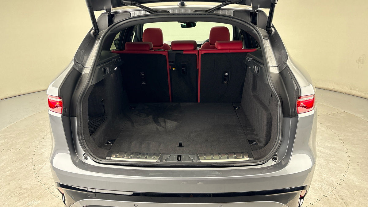 Used Jaguar F-Pace 2023 for sale - 78004130: Photo 11