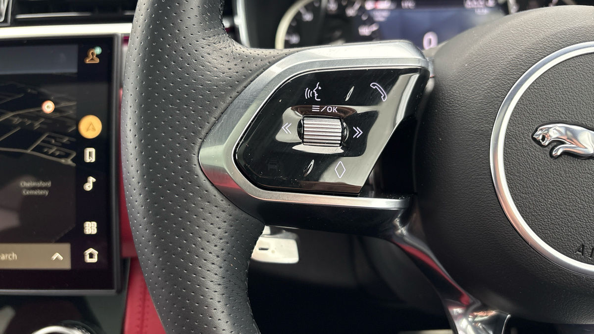 Used Jaguar F-Pace 2023 for sale - 78004130: Photo 13