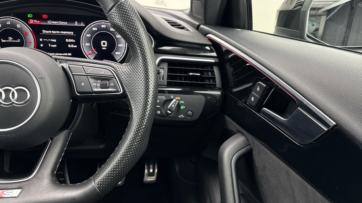 Used Audi A4 Avant 2022 for sale - 76407259: Photo 14