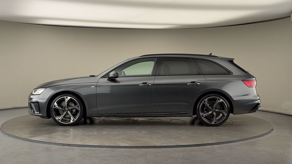 Used Audi A4 Avant 2022 for sale - 76407259: Photo 15