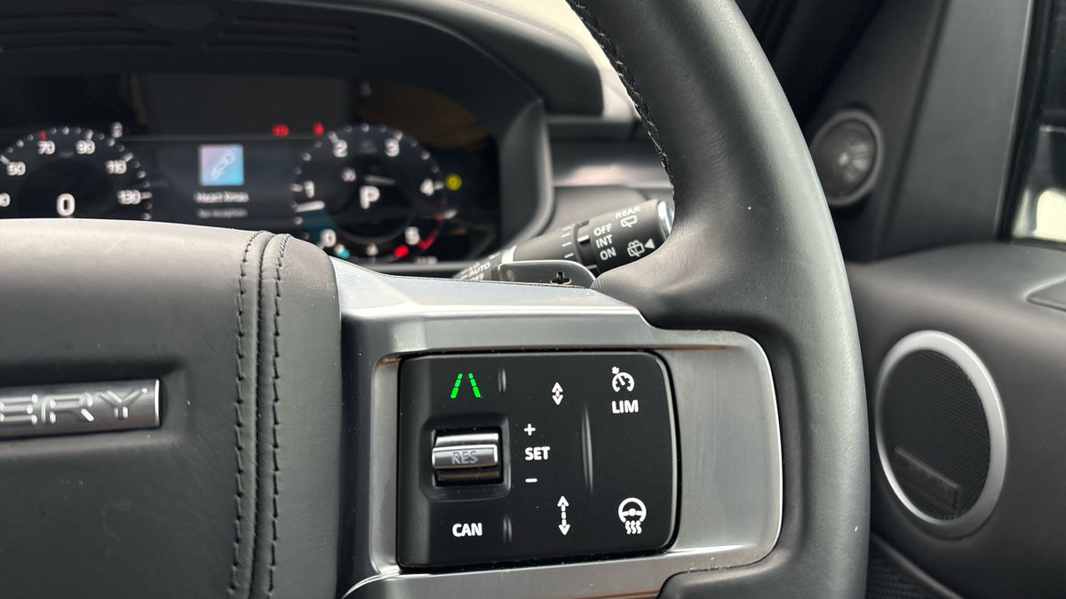 Used Land Rover Discovery 2023 for sale - 76836776: Photo 14