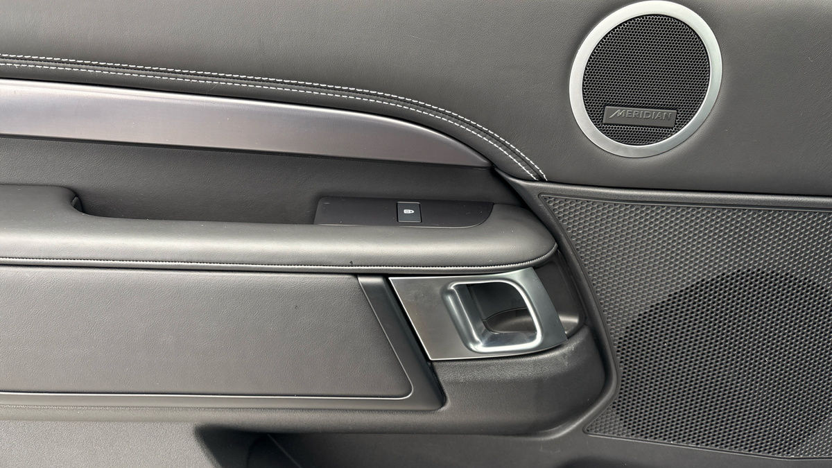 Used Land Rover Discovery 2023 for sale - 76836776: Photo 19