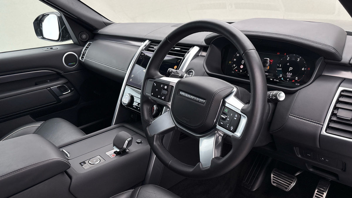 Used Land Rover Discovery 2023 for sale - 76836776: Photo 5