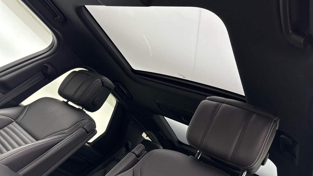 Used Land Rover Discovery 2023 for sale - 76836776: Photo 6