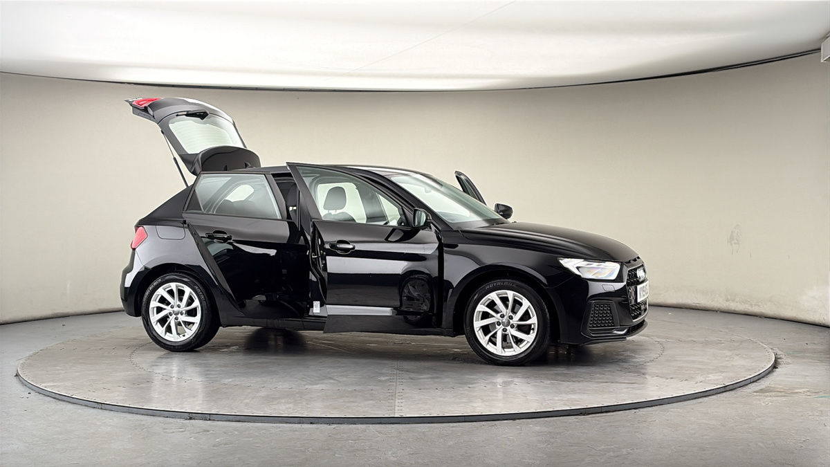 Used Audi A1 2019 for sale - 77990347: Photo 54