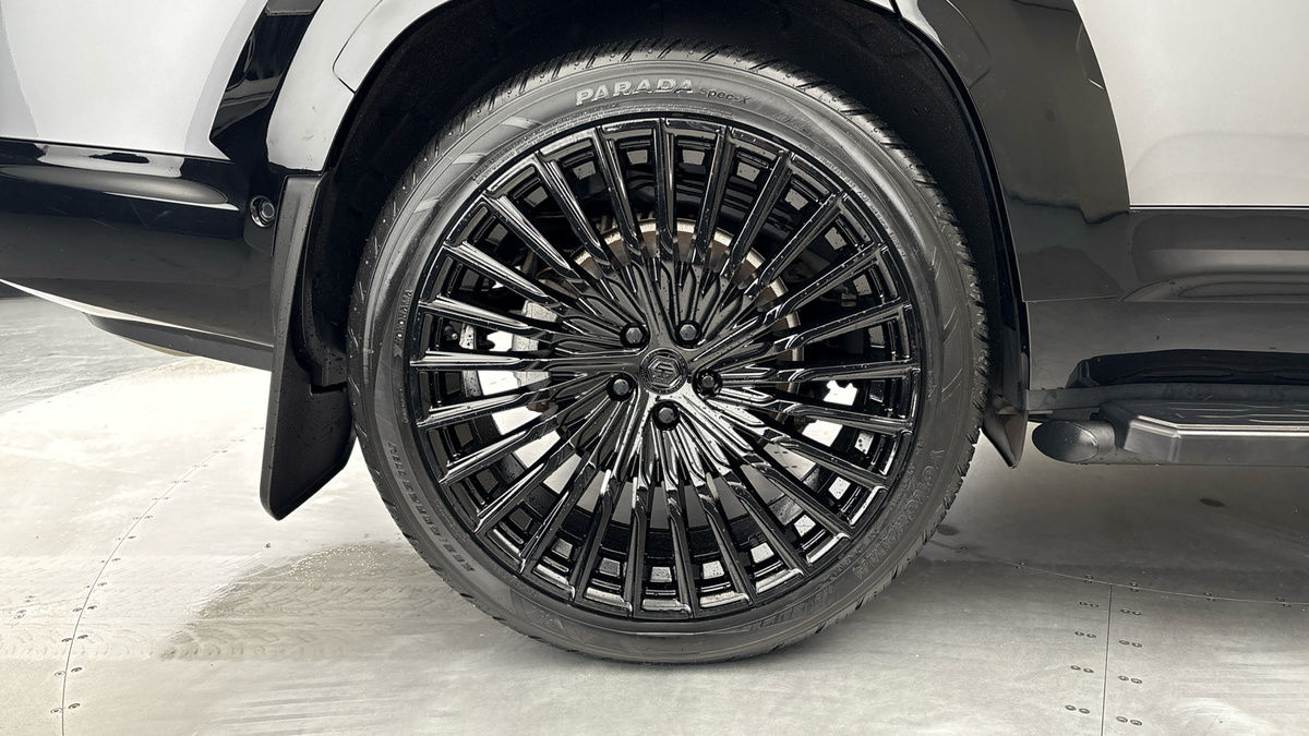 Used Land Rover Defender 130 2023 for sale - 76570850: Photo 10