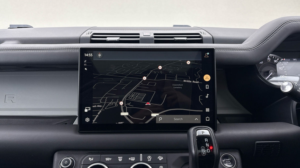 Used Land Rover Defender 130 2023 for sale - 76570850: Photo 17