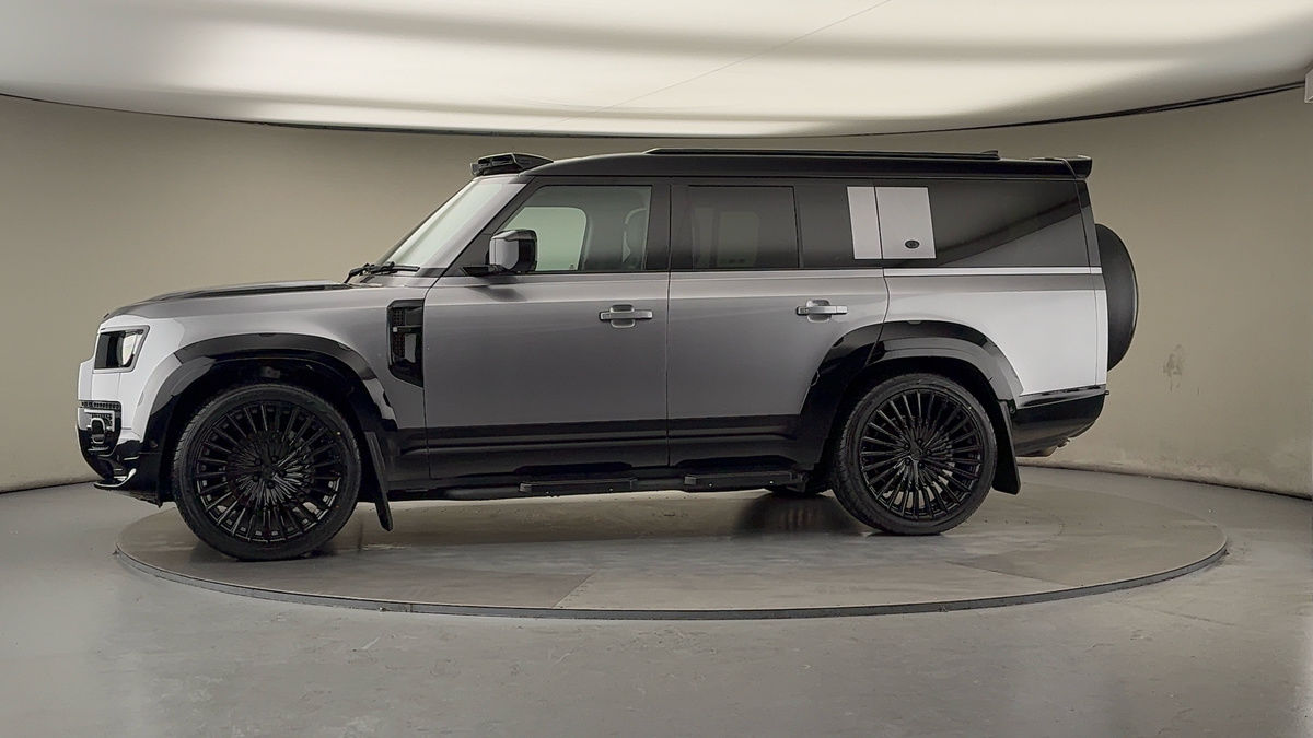 Used Land Rover Defender 130 2023 for sale - 76570850: Photo 33