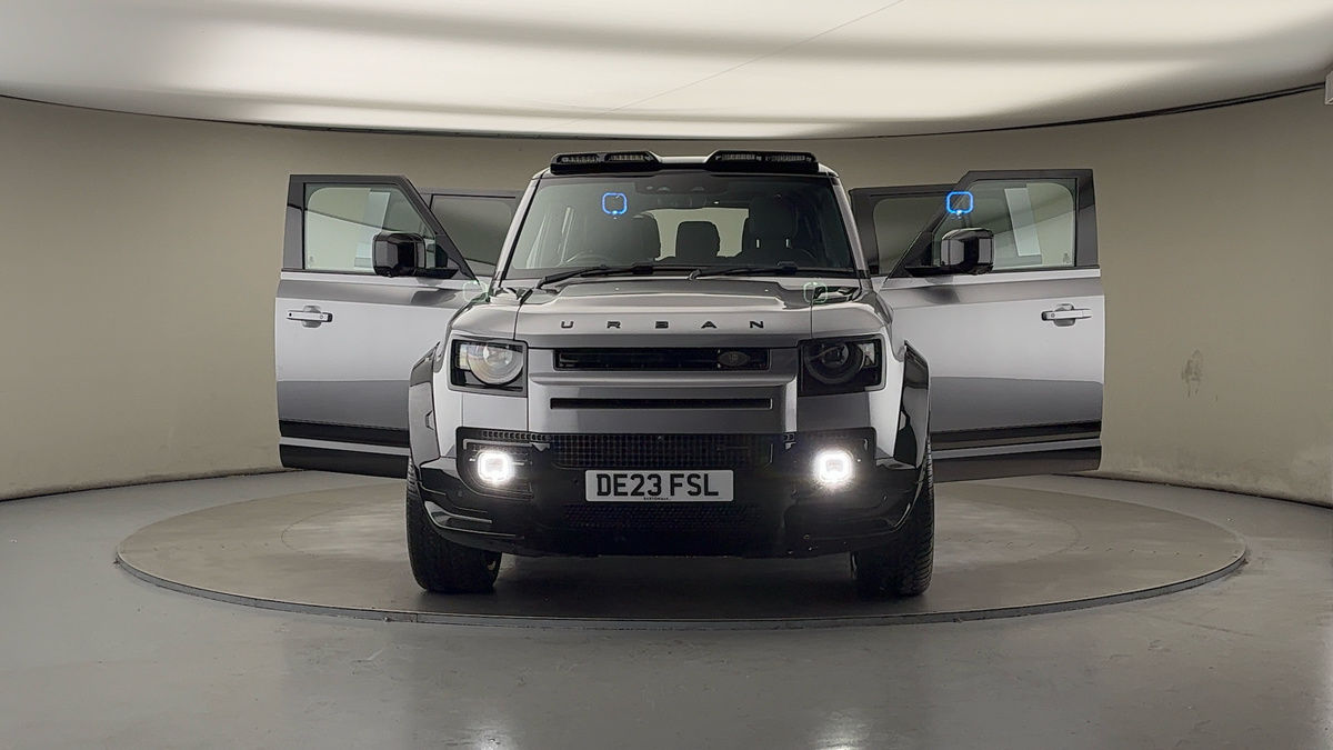 Used Land Rover Defender 130 2023 for sale - 76570850: Photo 56