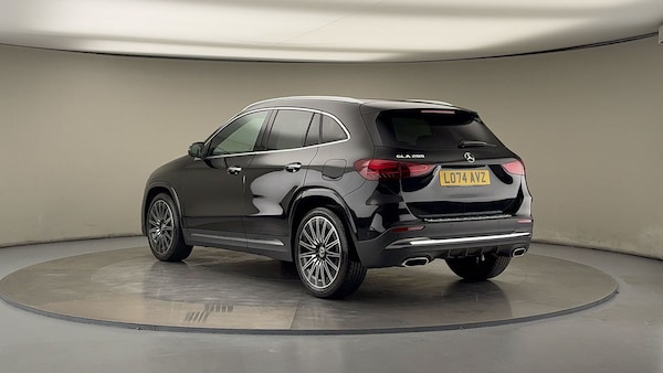 Used Mercedes-Benz GLA 2024 for sale - 75937808: Photo 2