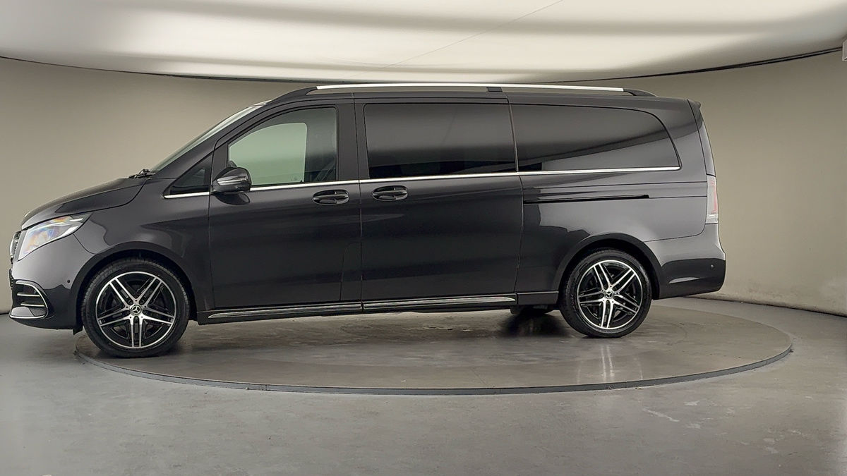 Used Mercedes-Benz V-Class 2024 for sale - 76520942: Photo 28