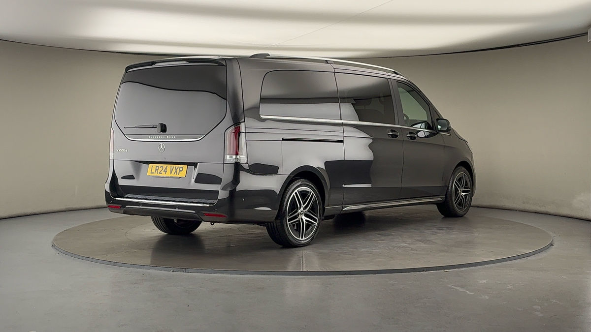 Used Mercedes-Benz V-Class 2024 for sale - 76520942: Photo 39