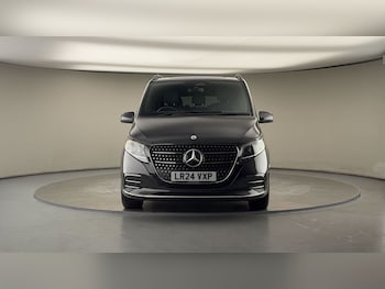 Used Mercedes-Benz V-Class 2024 for sale - 76520942: Photo