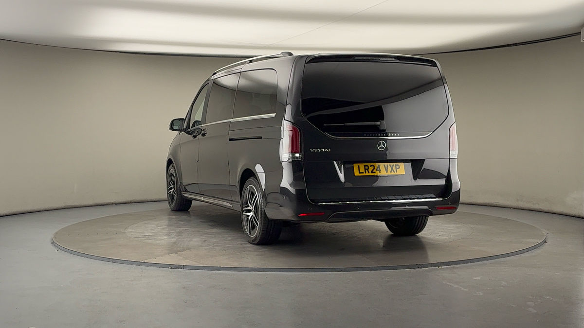 Used Mercedes-Benz V-Class 2024 for sale - 76520942: Photo 42