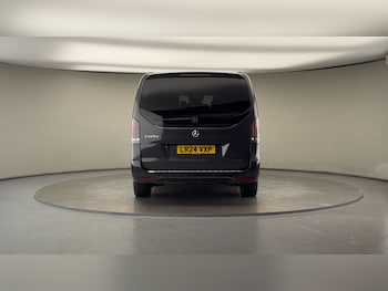 Used Mercedes-Benz V-Class 2024 for sale - 76520942: Photo