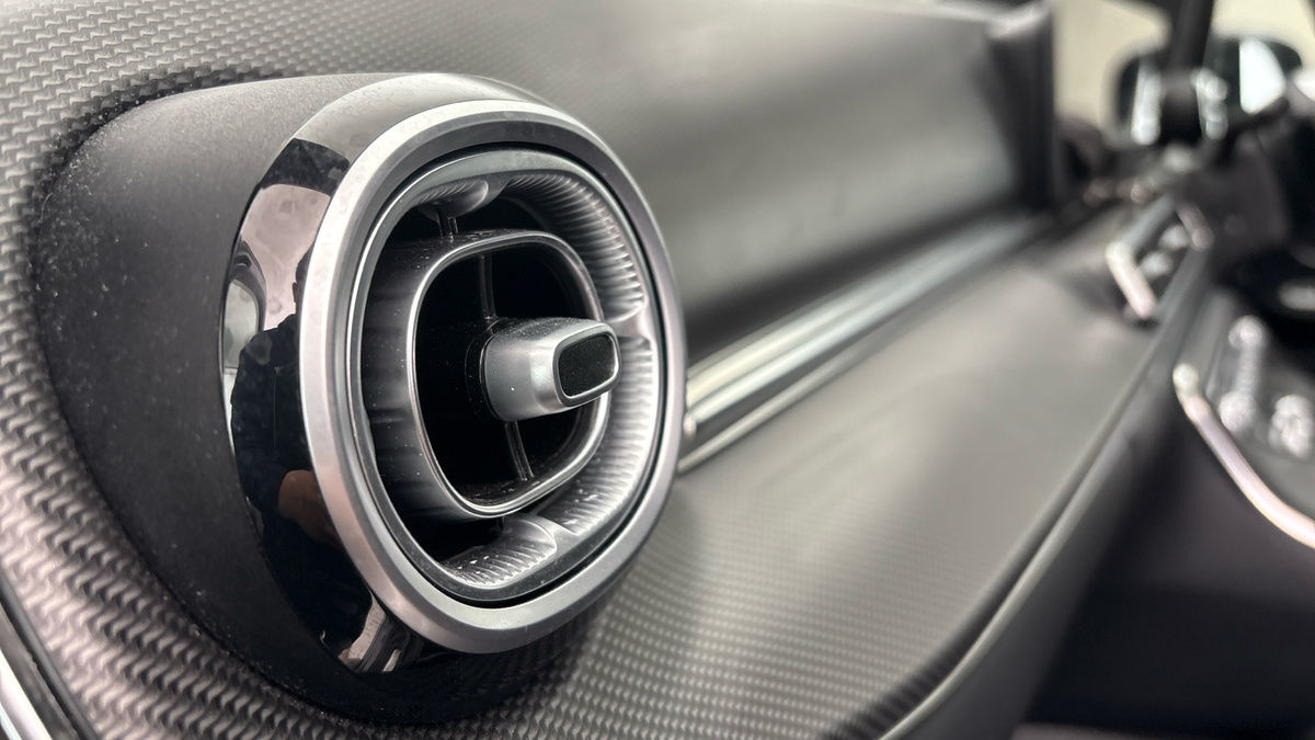 Used Mercedes-Benz V-Class 2024 for sale - 76520942: Photo 6