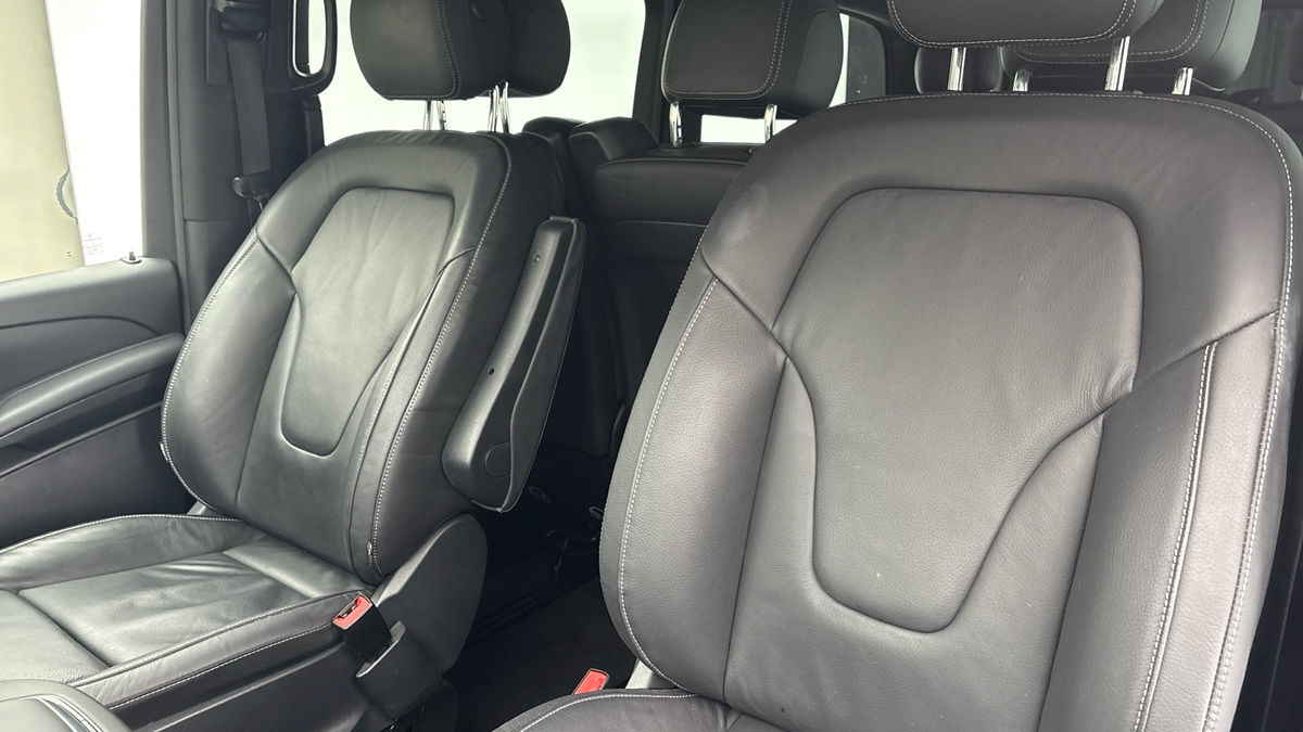 Used Mercedes-Benz V-Class 2024 for sale - 76520942: Photo 7